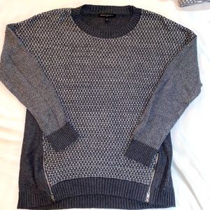 Banana Republic Sweater in Gray. Gently Used.